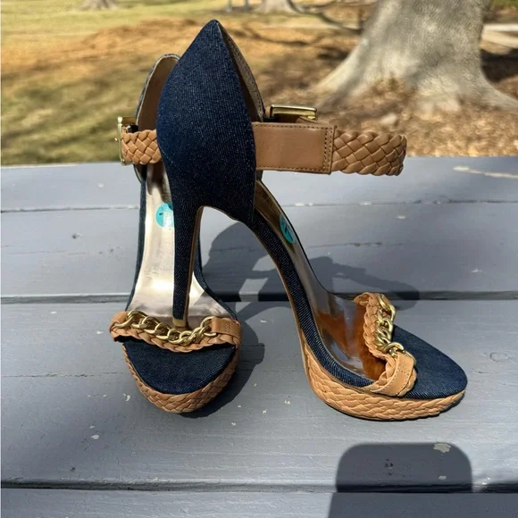 Guess Marciano Stylish Women's Heels with Woven Strap S/7.5 - Picture 6 of 15